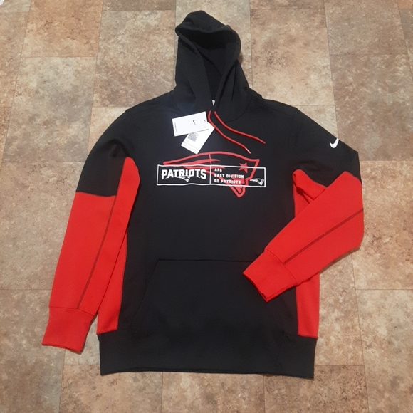 New. Nike Men's New England Patriots Overlap Black Pullover Hoodie. Size Medium. - Picture 1 of 8